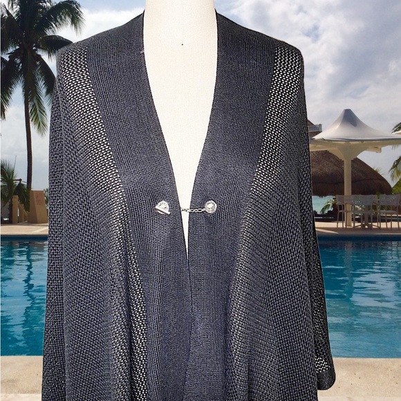 Meet TT FLiPSiDE Hand Loom Weave Organic Textiles Farm to Table Farm to Textile - Picture 5 of 17